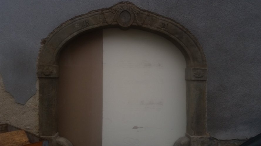 Šablona pro výlohu.