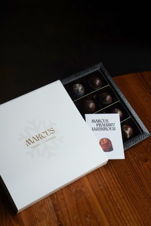 VÁNOČNÍ HOŘKÁ KOLEKCE 16 pralinek - CE6