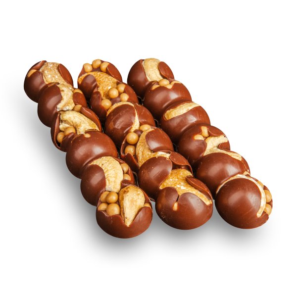 Sticks KEŠU & SLANÝ KARAMEL mléčná čokoláda